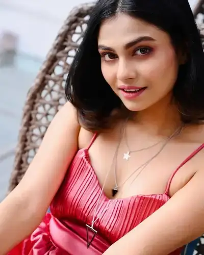 Call Girls Service in Sakti